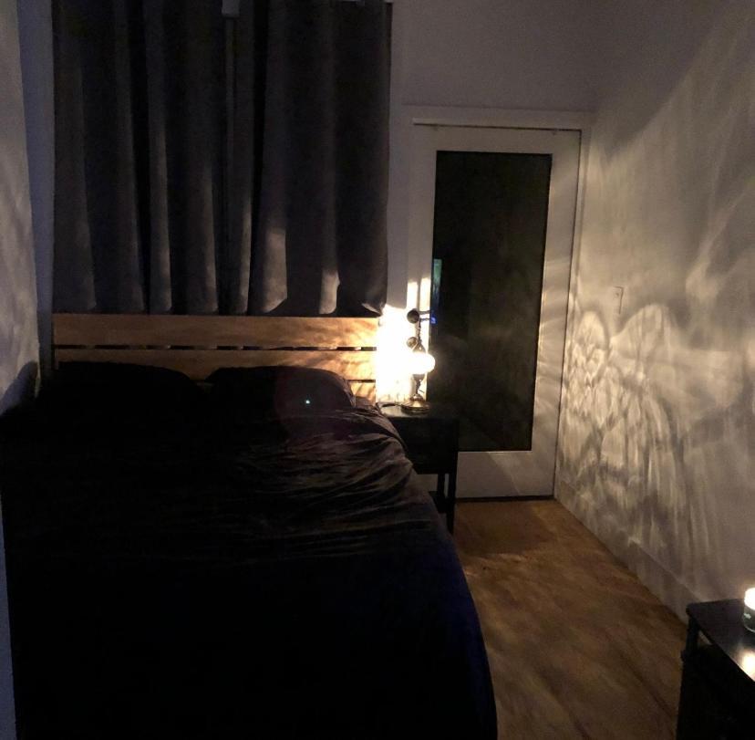 2 Bed Duplex With Private Yard Habitación en casa particular *